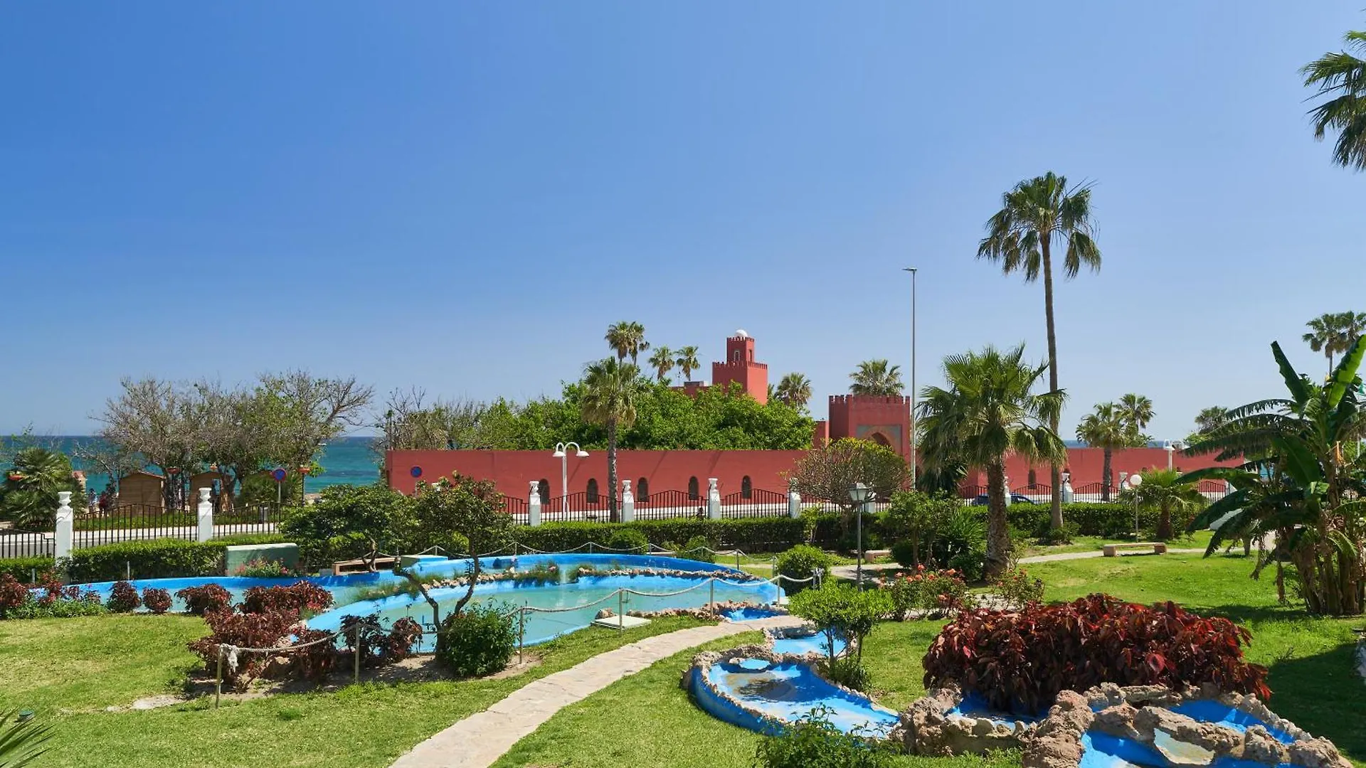 Benalbeach Bright And Quiet Studio Terrace With Garden And Sea Views Benalmádena