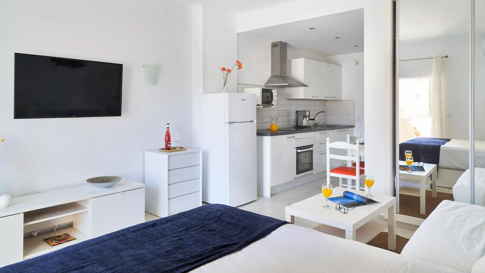 Benalbeach Bright And Quiet Studio Terrace With Garden And Sea Views Benalmádena Apartamento